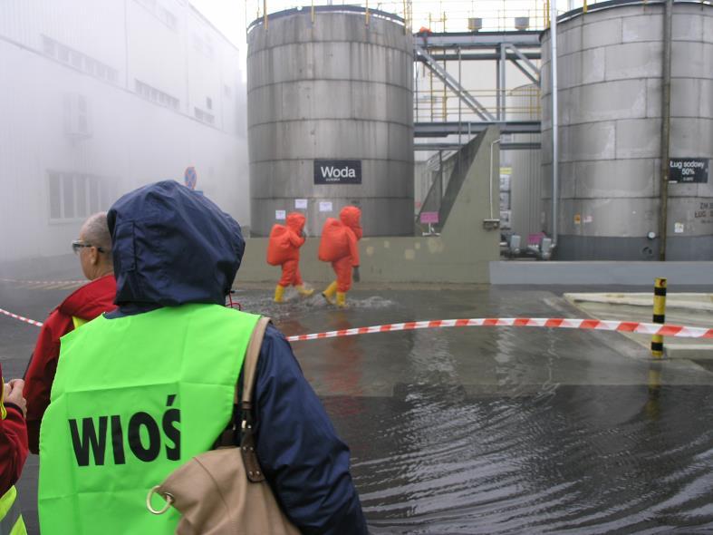 System ostrzegania i alarmowania Monitoring zagrożeń chemicznych Informacje dot.