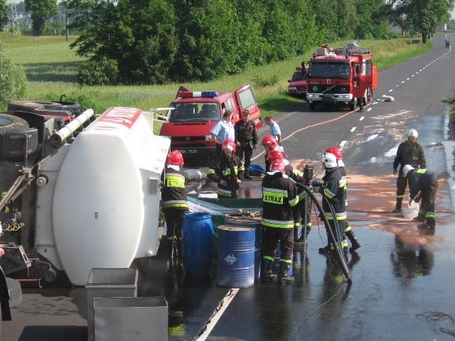 System ostrzegania i alarmowania Monitoring zagrożeń chemicznych W przypadku zagrożeń chemicznych w transporcie każdy uczestnik przewozu towarów niebezpiecznych ma obowiązek w
