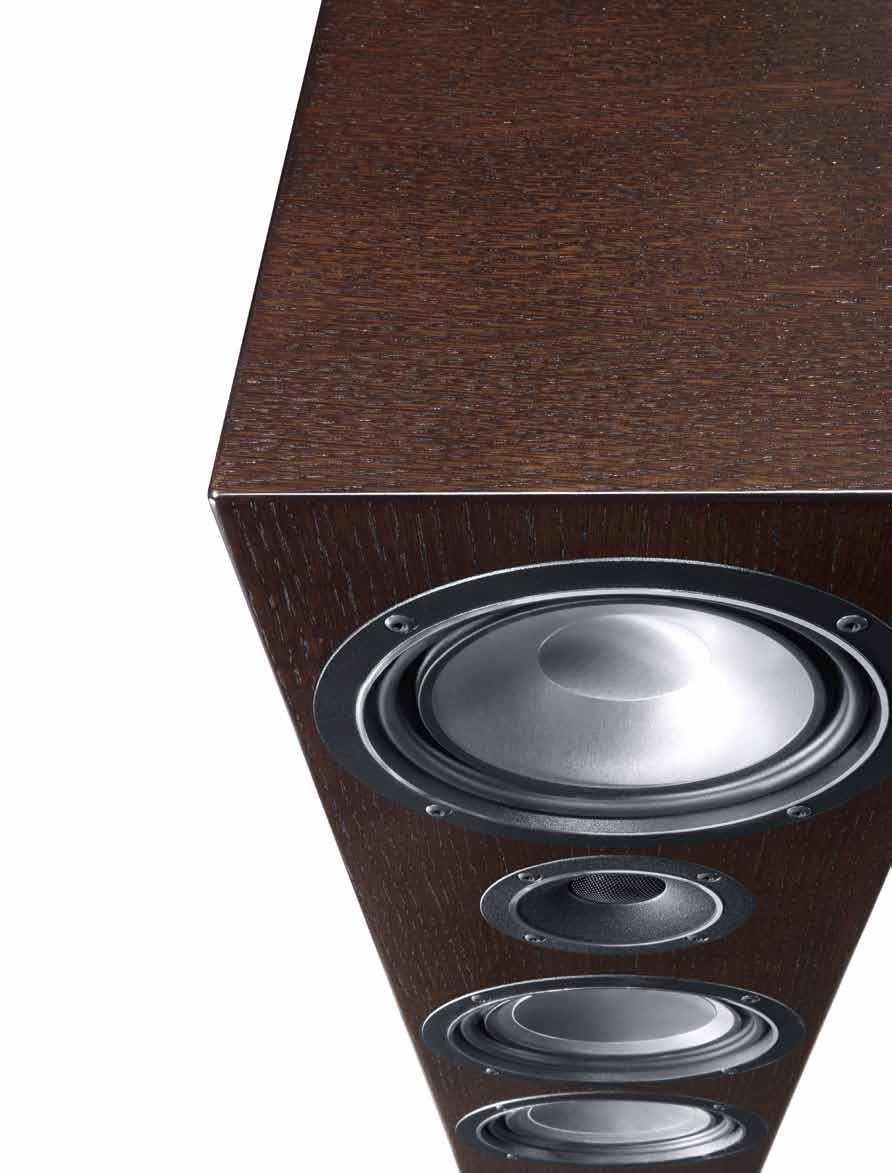 Seria CHRONO CL HiFi 24 25 Klasyczny design, wytworna prezencja, suwerenne brzmienie Złocisto wiśniowy Czarna maskownica Mocca Czarna maskownica Seria CL, jako najbardziej ambitna przedstawicielka
