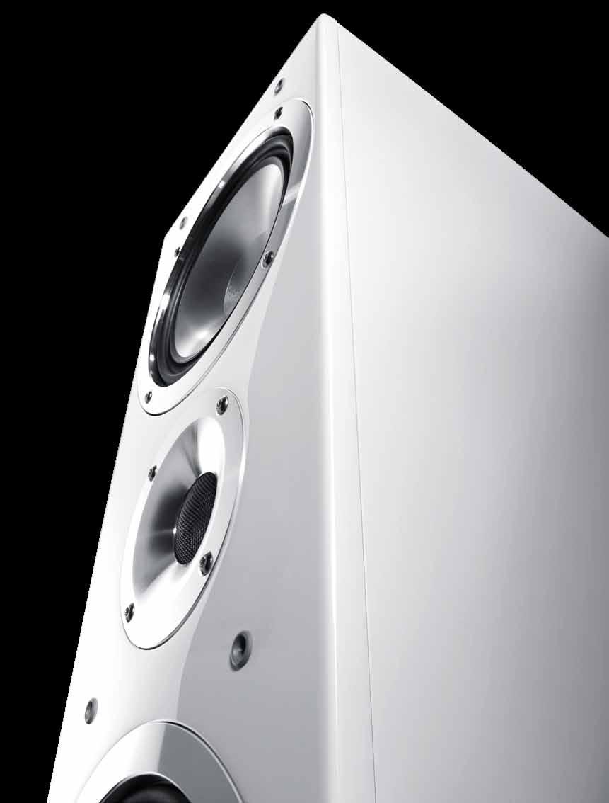 Seria CHRONO HiFi 36 37 Ofensywny wygląd, solidna technika, bezpośrednie brzmienie Pełne wdzięku połączenie panelu frontowego o wysokim połysku ze strukturyzowanym dekorem i dominującymi chromowanymi
