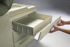 - uchwyt na serwety w rol: 53 x 9 cm. - metalowe podpórki stóp z otworem na piętę.