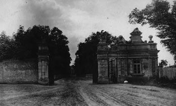 godzinach popołudniowych. Proboszczem w Łysinie był wówczas ks. Ludwik Czołowski.