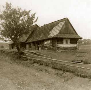 Novostavby budovali podľa želania majiteľov, a tak priniesli slanickú módu aj do svojej dediny.