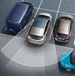 oraz sygnałami dźwiękowymi). Teraz system nie tylko zaparkuje Twojego Forda S-Max. Pomoże również bezpiecznie wyjechać z miejsca parkowania równoległego.