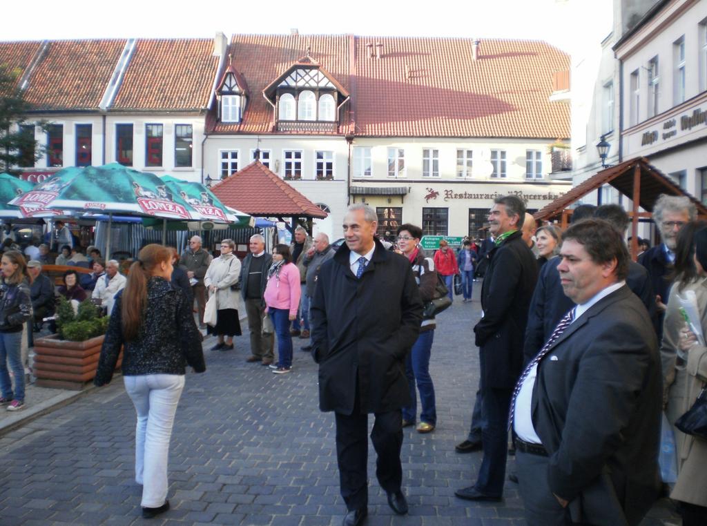 integracja poprzez kiermasze i targowiska