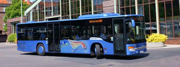 Setra S 415 NF, w odróżnieniu od innych lokalnych autobusów niskopodłogowych, jak np.