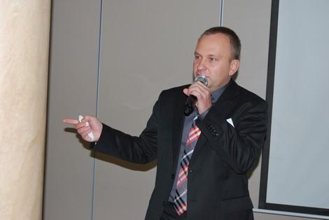 Panoie Tomasz Pelloski iiżmożliość Hieronim Poązka zchłodnicta ieloletnią praktyką z firmy Zakład Usług