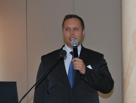 technicznych, skupił Robert Matera Dyrektor Operacyjny MONTOSTAL Bardzofirma czasie ostatnią chłodzone pozala instalacją 9-2015. ciekae noinką technologiczną np.