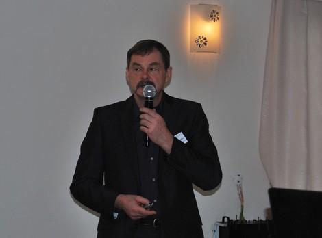 Arkadiusz Krajka Dyrektor Zakładu Maszyn Wiroych firmie METALKO ciepła.