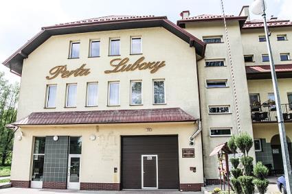 centrum miejscowości wymaga uporządkowania, umocnienia oraz wykorzystania go do stworzenia nowej osi kompozycyjnej centrum Lubczy.