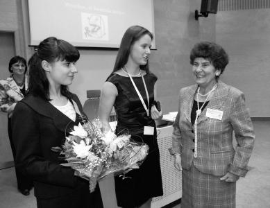 - Etyczne i prawne aspekty reklamy leków - naprawdę dobrze przybliżone (dr Katarzyna Szalonka). Na końcu Konferencji nastąpiło podsumowanie akcji Ulotka nie gryzie.