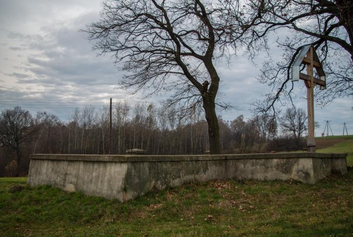 Na mogiłach zamieszczono żydowskie Stelle z Gwiazdą Dawida. Cmentarz z I Wojny Światowej Nr 92 Projektu H.