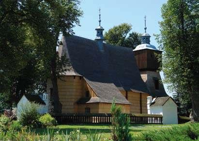 Obiekty wpisane na Listę Światowego Dziedzictwa UNESCO BLIZNE, POWIAT BRZOZOWSKI Gotycki kościół drewniany zabytkowy drewniany zespół kościelno-plebański: kościół z XV XVII w.