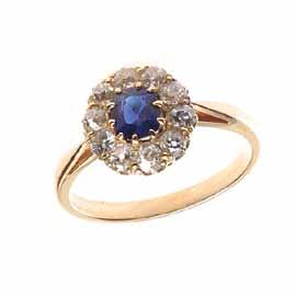 Pierścionek ze spinelem okres międzywojenny złoto pr. 0,585, 1 spinel, 10 diamentów ł.