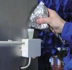 obudowie: membrana uszczelniająca Materiały instalacyjne Żel uszczelniający do puszek w saszetkach 05103056 053507 PEGP2KAK 1 Zastosowanie: puszki PFRGK i inne wodoodporne puszki natynkowe do