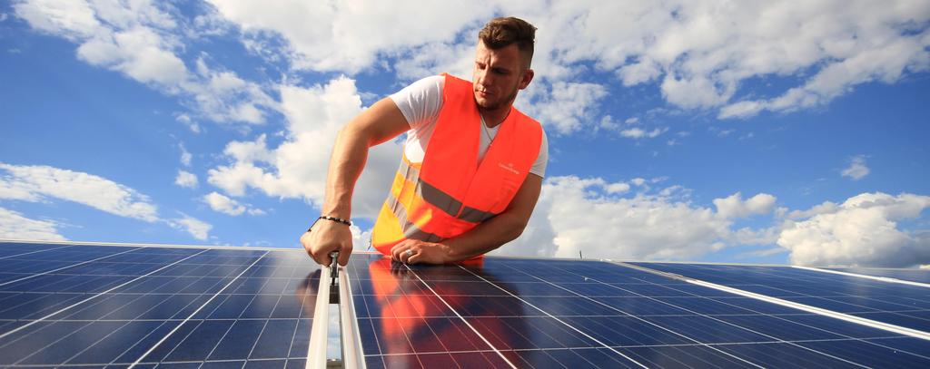 PUBLICZNA EMISJA OBLIGACJI serii B : CEL EMISJI I ZABEZPIECZENIE Sfinansowanie zakupu i montażu 400 instalacji fotowoltaicznych o wartości 8 mln zł dla klientów indywidualnych w ramach