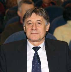 Fot. 5. Producentom i eksporterom owoców do FR rad udzielał Tadeusz Kłos Fot. 6. O wynikach laboratoryjnych kontroli owoców na obecność pozostałości ś.o.r. informował Artur Miszczak Fot. 7.