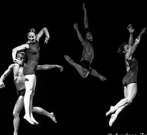 Grand Prix de Paris 2018 4 FURTKA DO KARIERY & SPOTKANIE PROFESJONALISTÓW «Wielka Europejska Audycja», która stwarza dyrektorom oper, teatrów, zespołów tanecznych oraz choreografom możliwość