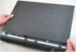 Dokręć solidnie wkręty mocujące HDD do