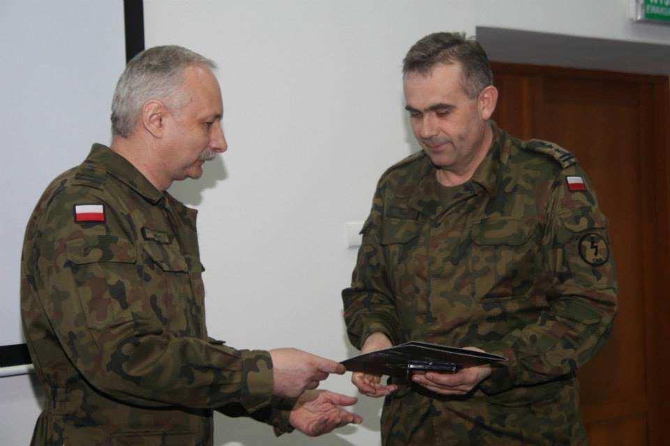 Komendant otrzymuje Medal Pamiątkowy Batalionu Zabezpieczenia Mam nadzieję, że kolejne lata będą równie udane, przyniosą nam szereg wyzwań ale i wiele radości z wykonanych przez nas zadań.