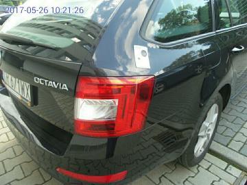 32 Lampa zespolona tylna