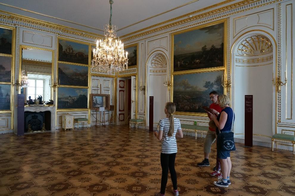 Spośród wymienionych, najważniejszymi dla polskiego klasycyzmu były okresy pierwszy i ostatni. W obu szczególną rolę odegrali artyści przybyli z Włoch.