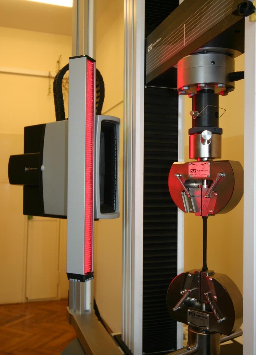 INSTRON 3367 Z