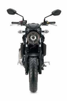Niska masa SV650A i niezwykle szczupły sylwetka powodują, że motocykl świetnie się