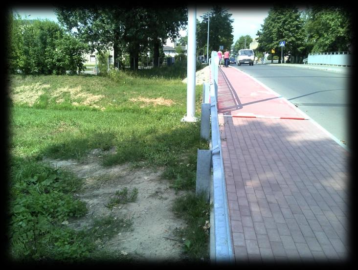Foto.31. Ścieżka rowerowa wzdłuż ul.
