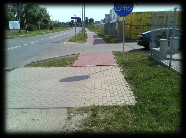 Foto.34. Początek ścieżki rowerowej wzdłuż ul. S.