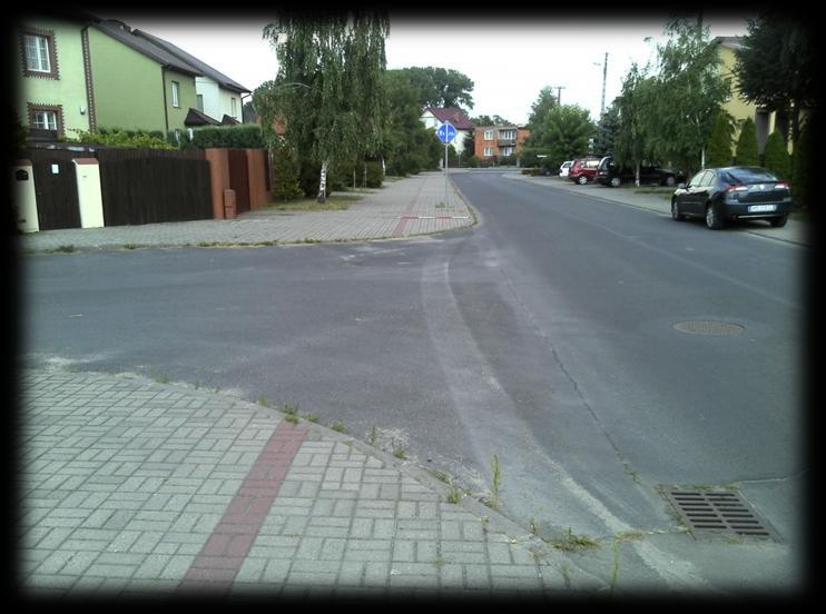 ścieżka rowerowa wzdłuż ul. Wiosennej.