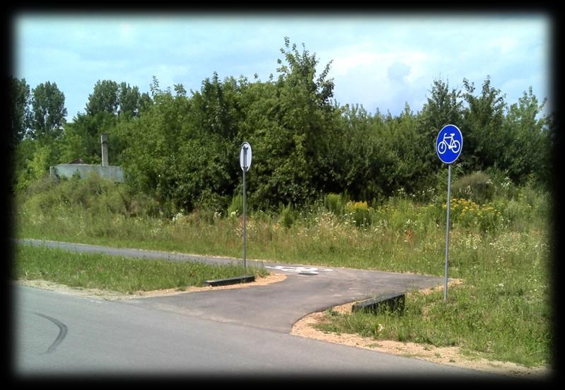Foto.1. Istniejąca dwukierunkowa ścieżka rowerowa.