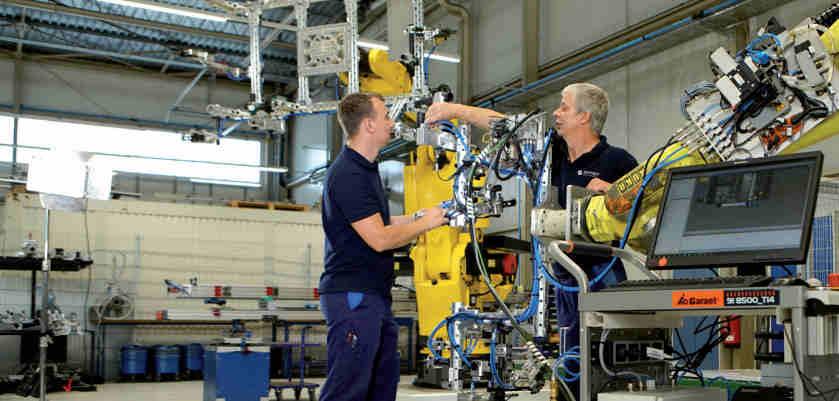 08 Springer Lider technologii Lider technologii Szybkie i skuteczne wykorzystywanie potencjału innowacyjności W dobie rozwoju technologii oraz sieci cyfrowych stawiamy na zintegrowane procesy.