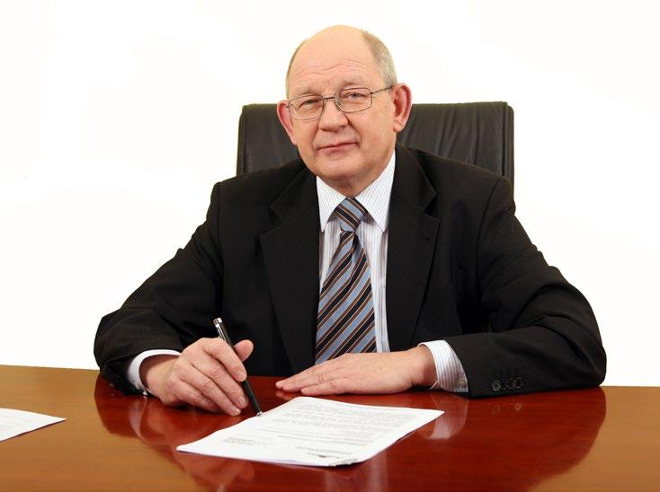 Droga do społeczeństwa obywatelskiego ROZMOWA Z WALDEMAREM KULIŃSKIM, SEKRETARZEM WOJEWÓDZTWA DYREKTOREM URZĘDU MARSZAŁKOWSKIEGO WOJEWÓDZTWA MAZOWIECKIEGO W WARSZAWIE WIELE SIŁ I ŚRODKÓW ANGAŻUJEMY W