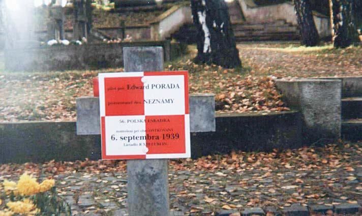 Prešov. Z lotu tego zachowała się relacja mówiąca o rozpoznaniu Słowacji oraz o ostrzale celów naziemnych w trzecim dniu działań wojennych autorstwa kpr. pil. S. Kity.