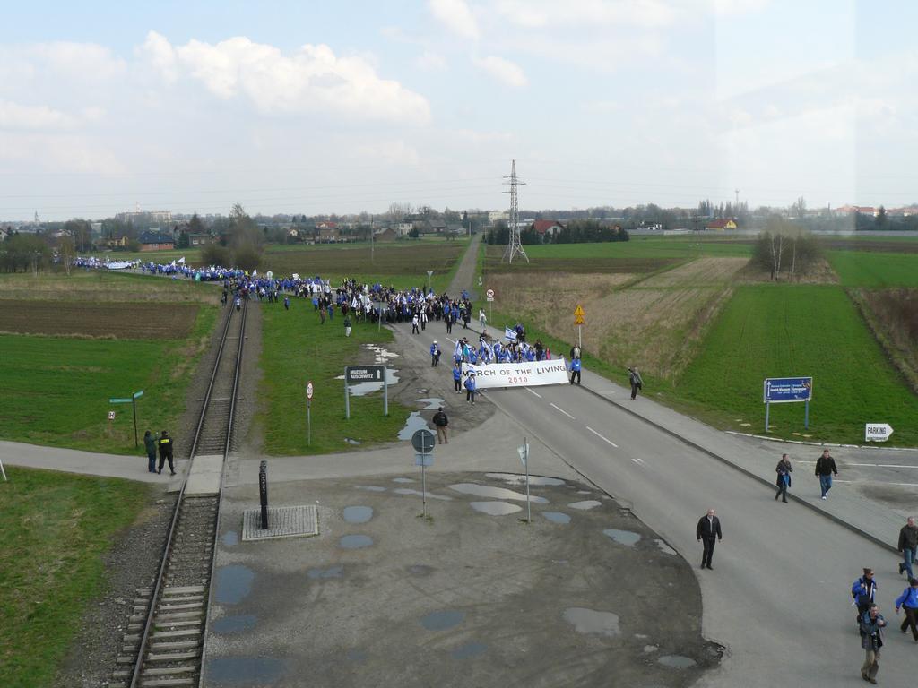 Analiza dotycząca zaistniałych zdarzeń, przeprowadzonych szkoleń i kontroli na terenie powiatu oświęcimskiego w 2010 r.