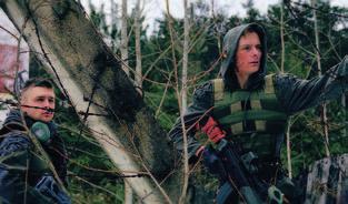 Piknik na Skraju Drogi : dwudniowa, terenowa gra larpowa, podczas której uczestnicy muszą dokonywać trudnych wyborów, wykorzystywać swoją wiedzę i umiejętności w celu przeżycia w Zonie.
