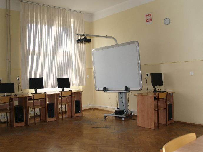 Szkoła dysponuje 2 pracowniami