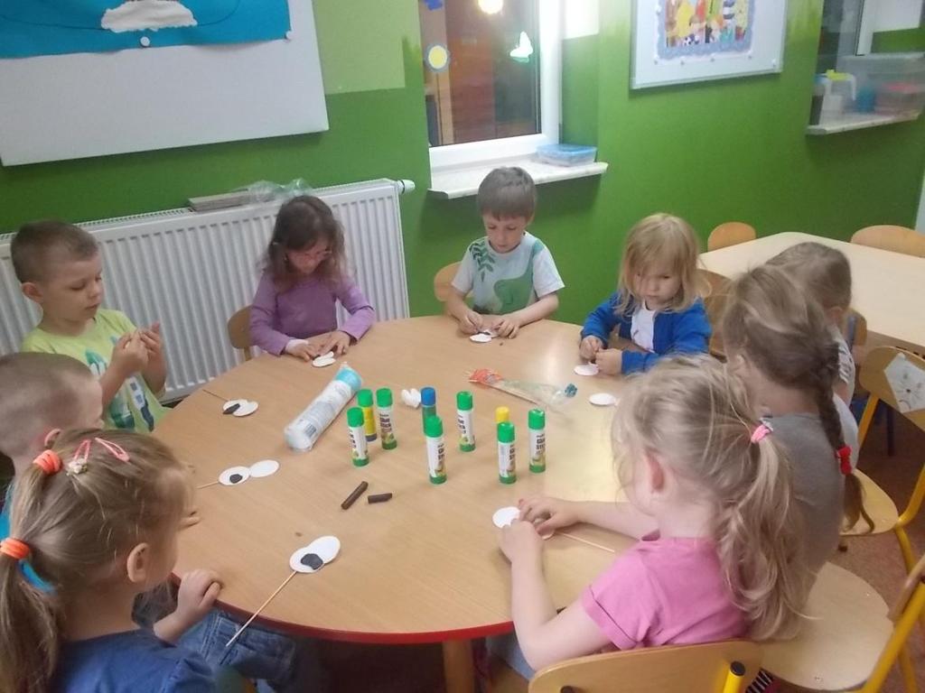 Jedno dziecko było żabką a reszta
