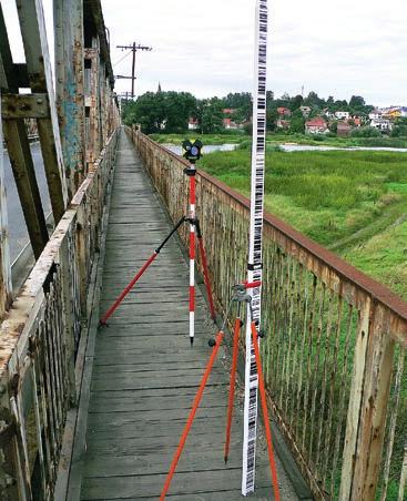 mosty materiały i technologie a) b) fot. Krzysztof Karsznia, Leica Geosystems Sp. z o.o. c) wo w mierze łukowej: ±1 miliradiana [mrad].