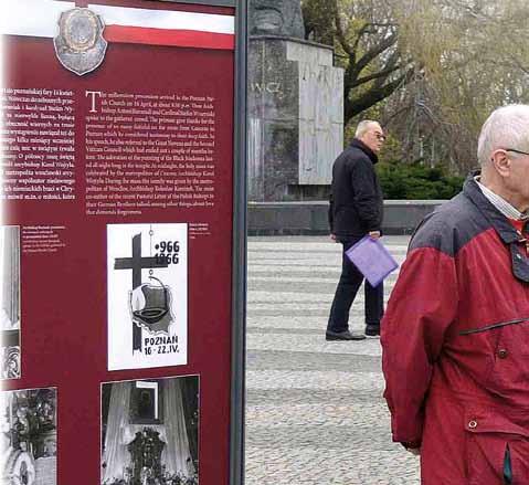 wierni świeccy. W jej trakcie prelekcję Kościół w służbie Narodu wygłosił biskup chełmiński Kazimierz Kowalski.