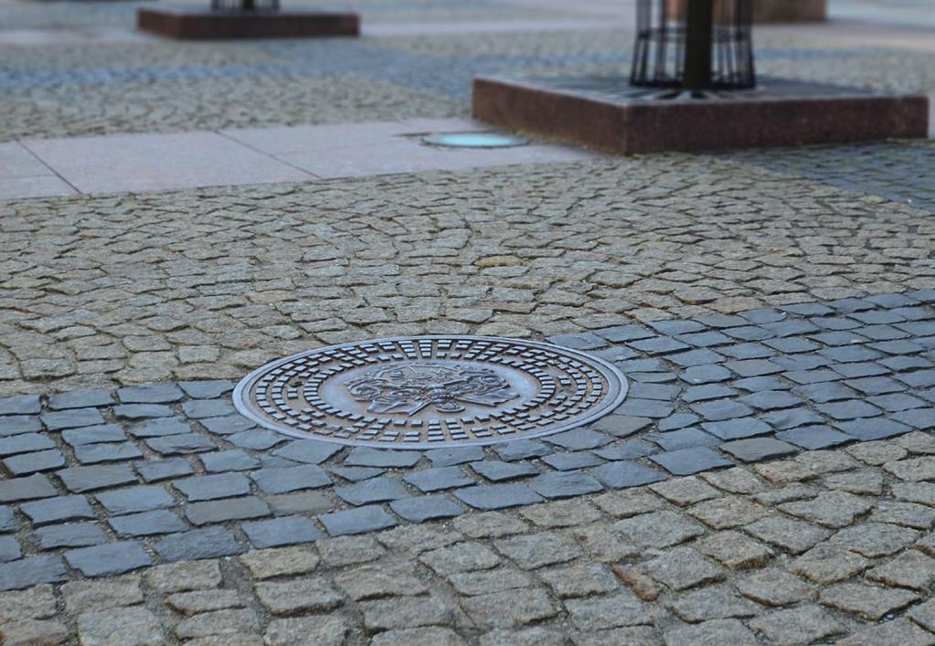 STUIE Wpusty uliczne WU - Elementy nadstawy wpustu (rura pośrednia) PWU - Podstawa wpustu ulicznego Wpusty uliczne to szczelne studzienki o średnicy wewnętrznej 500 mm, z łączeniami międzykręgowymi