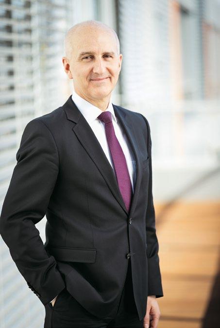 Firmy Firmy Asseco Central Europe založili desiati nadšenci informačných technológií. Bolo to už pred 25 rokmi, rok po Nežnej revolúcii.