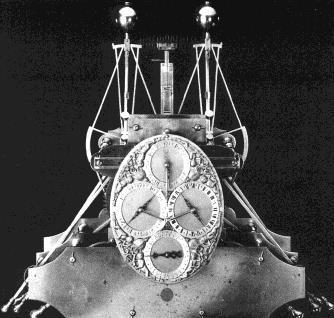 10 FOTON 81, Lato 2003 Chronometry A teraz słów kilka o chronometrach 7. W pierwszej połowie XVIII wieku zaistniała konieczność udoskonalenia metody pomiaru długości geograficznej.