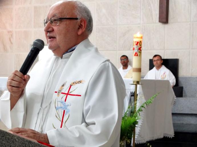Paragwaju, były wieloletni Konsultor w Zarządzie Generalnym w Rzymie, dogłębny znawca zgromadzenia na całym świecie. Z racji swojego urzędu wizytował redemptorystów na wszystkich kontynentach świata.