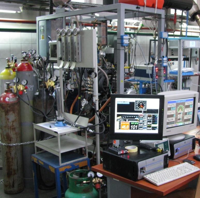 Laboratorium silników spalinowych Silniki ZI zasilane paliwami gazowymi Możliwość zasilania dowolnymi paliwami gazowymi indykacja ciśnienia charakterystyki