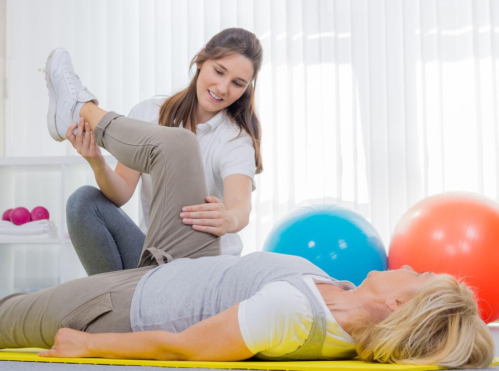 Prof. Marek Woźniewski, Kierownik Katedry Rehabilitacji w Chorobach Wewnętrznych, AWF Wrocław, podsumowuje - Rehabilitacja jest bardzo szerokim pojęciem obejmującym wszystkie metody przywracania