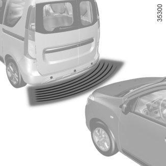 POMOC PRZY PARKOWANIU (1/2) Zasada działania Czujniki ultradźwiękowe, umieszczone w tylnym zderzaku samochodu, mierzą odległość między pojazdem a przeszkodą w czasie jazdy do tyłu.