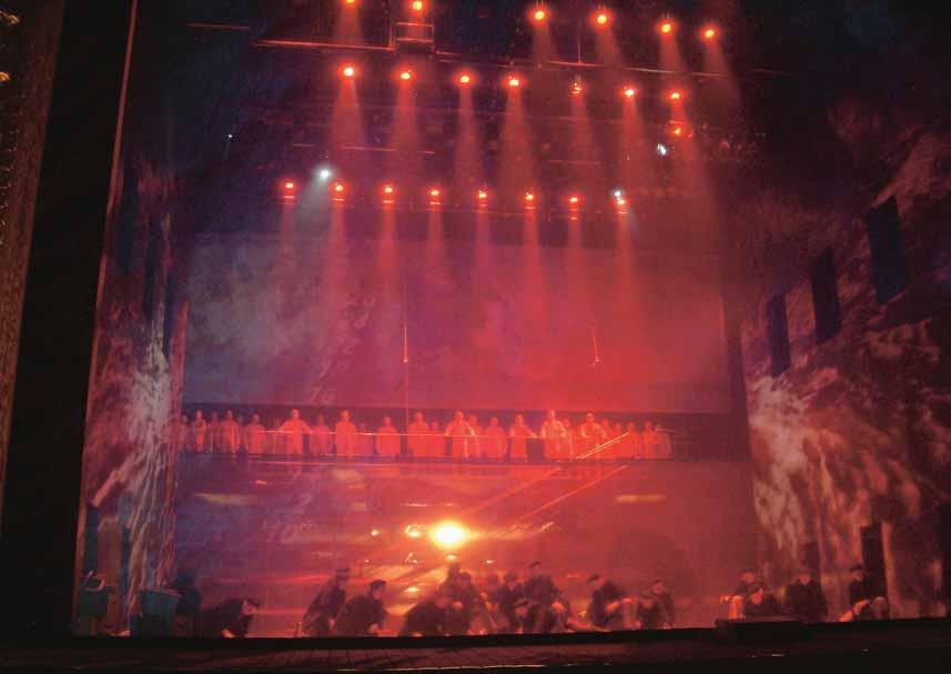 Richard Wagner. Lendav Hollandlane. Läti Rahvusooperi etendus. Purpurne viirastuslaev on tõusnud udust jana 1980. aastatel Helle Karis-Murdmaa filmis Metsluiged (Tallinnfilm, 1987).