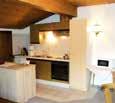 Do dyspozycji gości: restauracja, pub-bar, sala telewizyjna, sauna fińska, sauna parowa, jacuzzi (w cenie), solarium, narciarnia, winda.